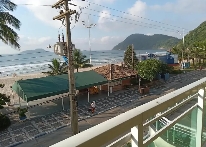 Pe Na Areia Do Tombo