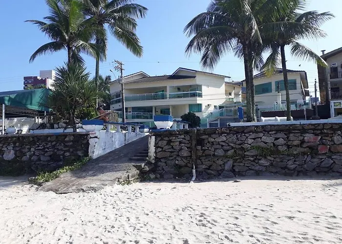 Pe Na Areia Do Tombo